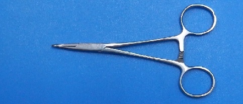 Artrey forceps