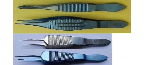 Moorfield forceps